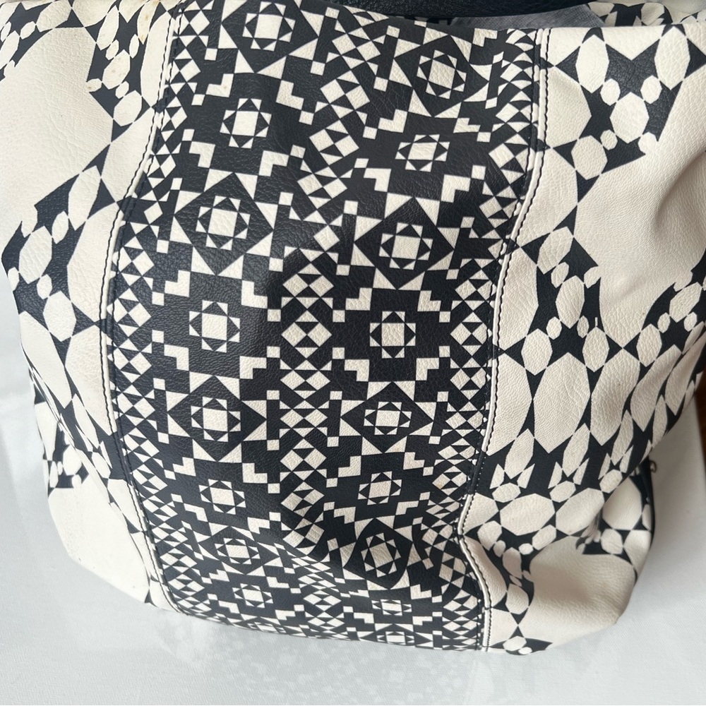 Lucid Street large black & cream vegan tote bag